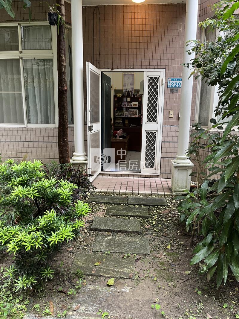 6W25綠景別墅B1車庫透天房屋室內格局與周邊環境