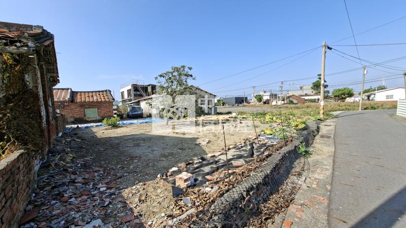 麻豆區海埔大面寬建地房屋室內格局與周邊環境