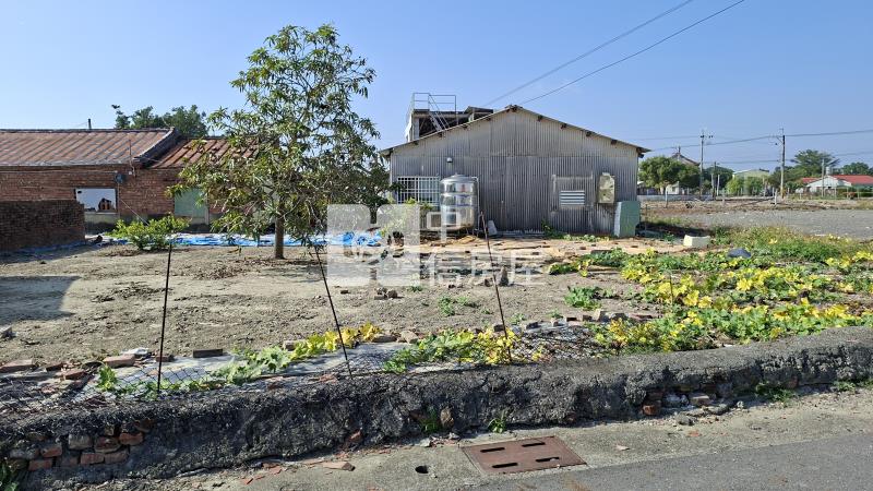麻豆區海埔大面寬建地房屋室內格局與周邊環境