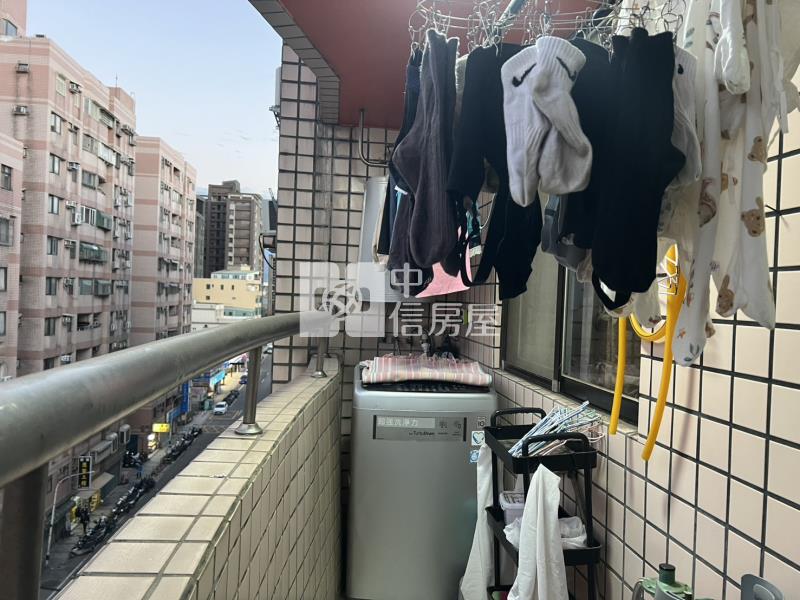 竹東榮華火車站漂亮3房雙陽台房屋室內格局與周邊環境