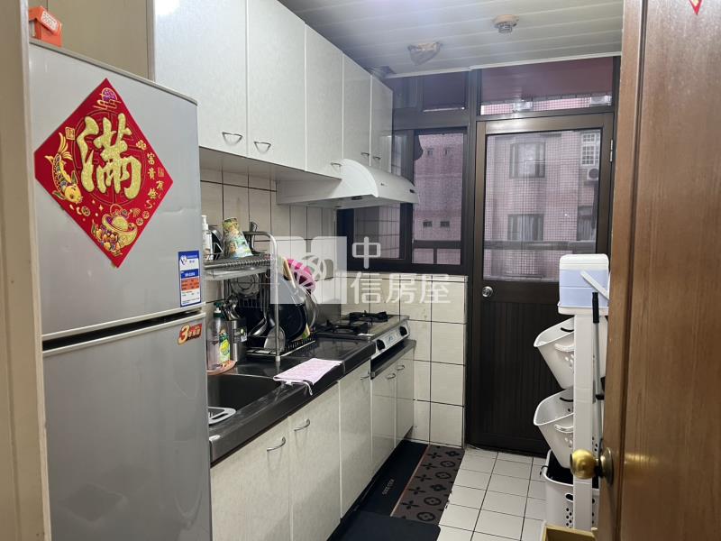 竹東榮華火車站漂亮3房雙陽台房屋室內格局與周邊環境