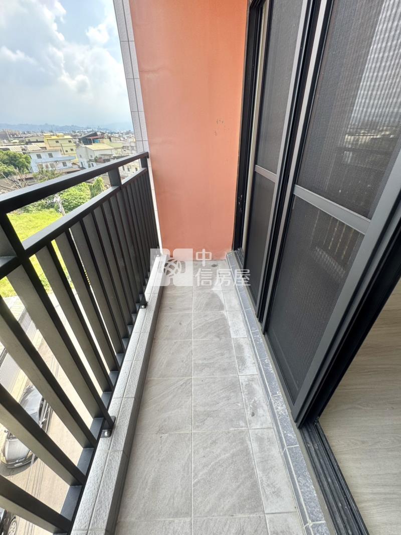 斗六石榴全新二房+平面車位B房屋室內格局與周邊環境