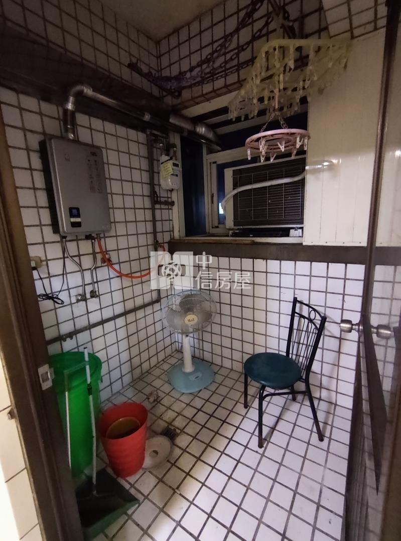 大有商圈雙語學區三房車房屋室內格局與周邊環境