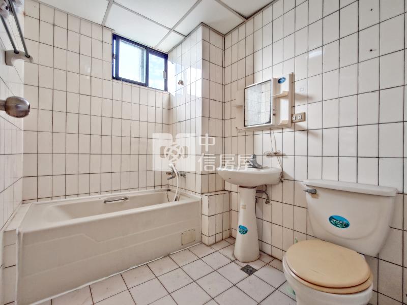 近一中商圈三房二樓公寓房屋室內格局與周邊環境