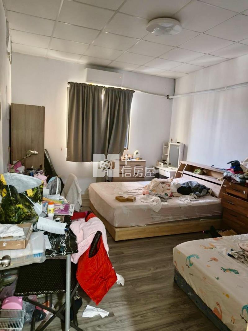 友忠路旁傳統透天房屋室內格局與周邊環境