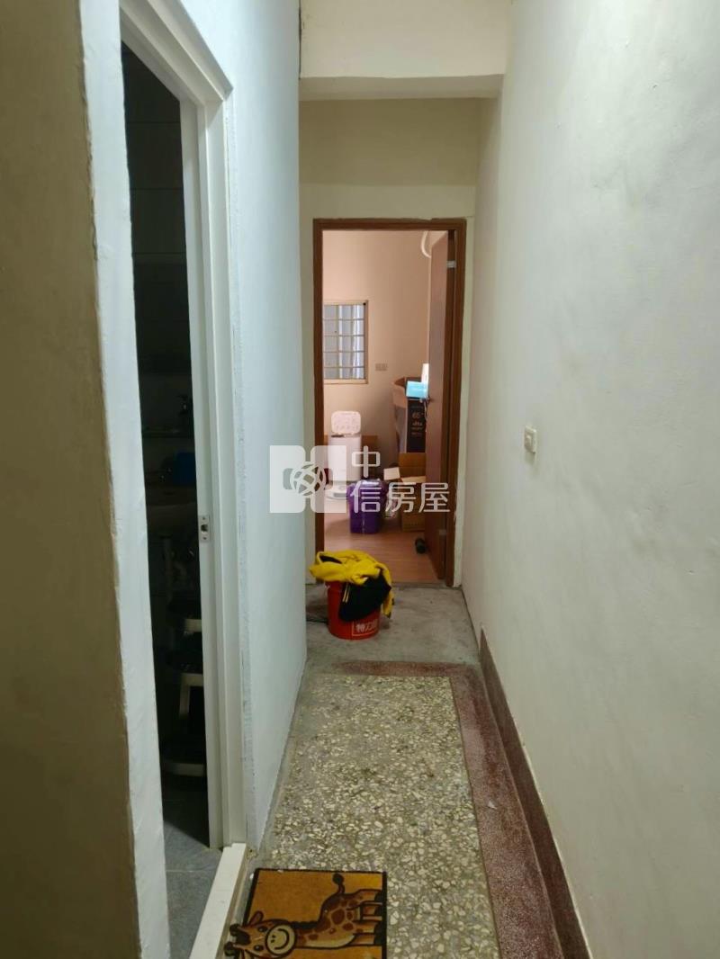 友忠路旁傳統透天房屋室內格局與周邊環境