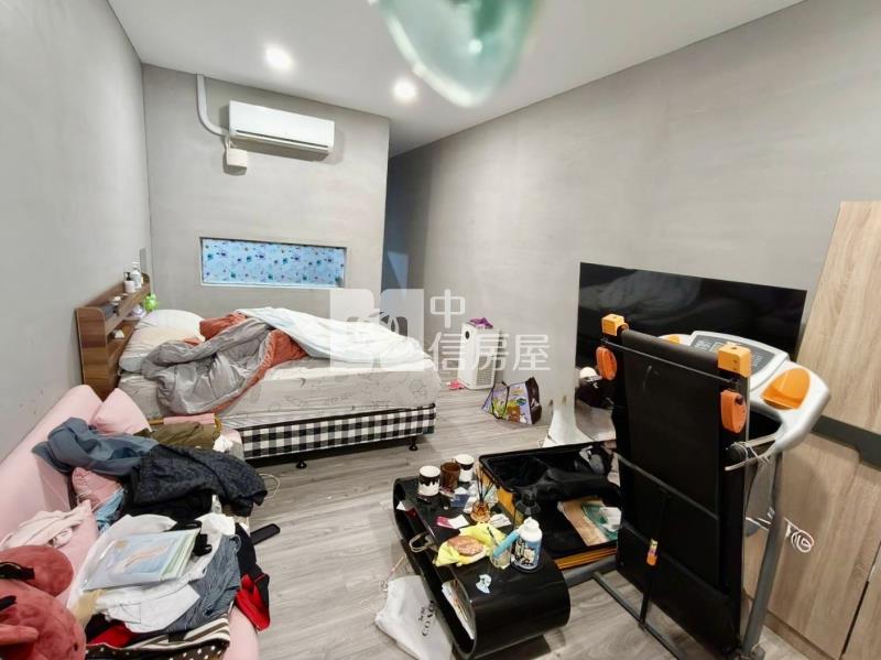 友忠路旁傳統透天房屋室內格局與周邊環境