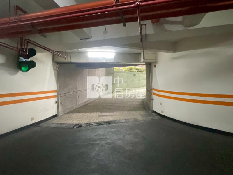 【珍愛逢甲】逢甲商圈低總價樓店｜大平車房屋室內格局與周邊環境