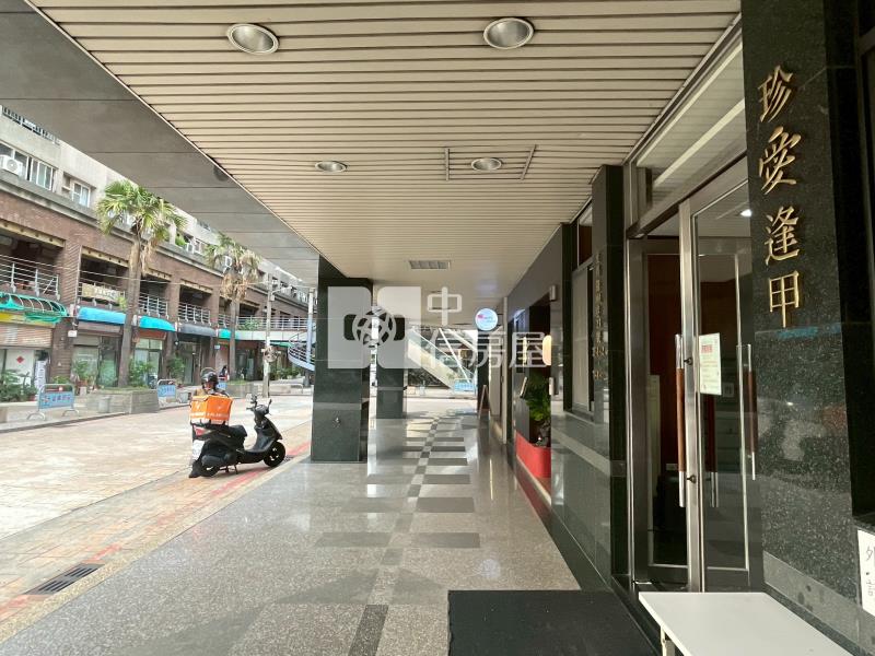 【珍愛逢甲】逢甲商圈低總價樓店｜大平車房屋室內格局與周邊環境