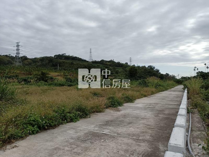 初鹿郵局後1028坪臨路平坦農地房屋室內格局與周邊環境