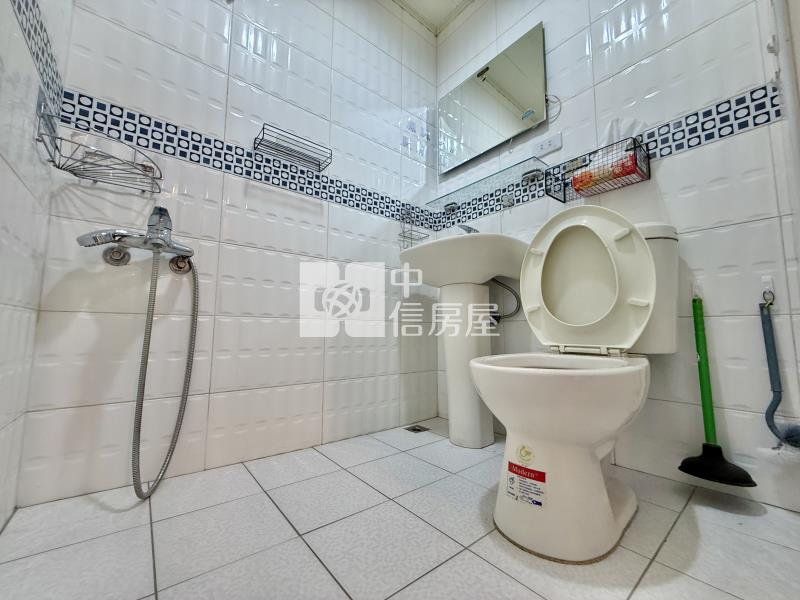 五期生活圈使用約50坪大空間精裝五房｜B1+1樓 獨立出入口房屋室內格局與周邊環境