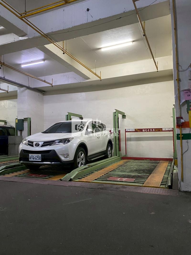 專簽大墩學區黎明商圈3大房休旅車位房屋室內格局與周邊環境