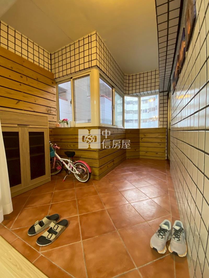 專簽大墩學區黎明商圈3大房休旅車位房屋室內格局與周邊環境