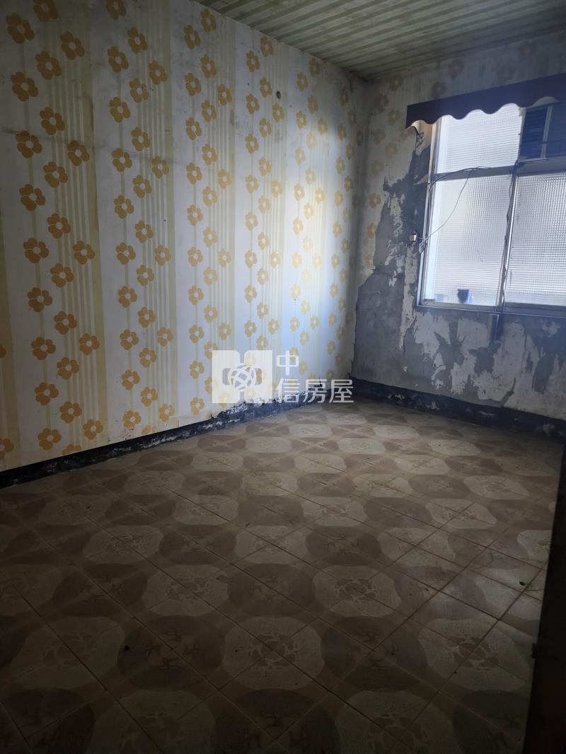 中壢觀光夜市二樓公寓房屋室內格局與周邊環境