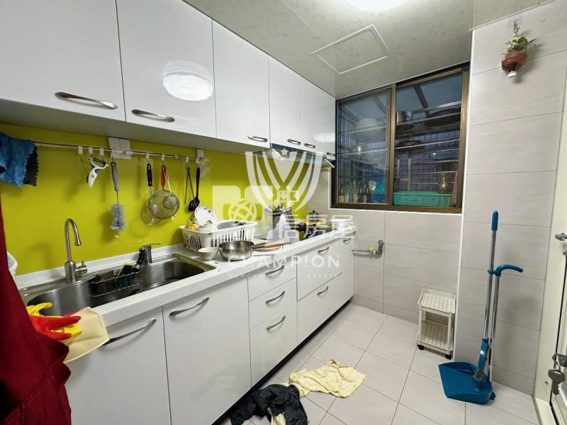 【冠軍】麗景前區大四房加車位房屋室內格局與周邊環境