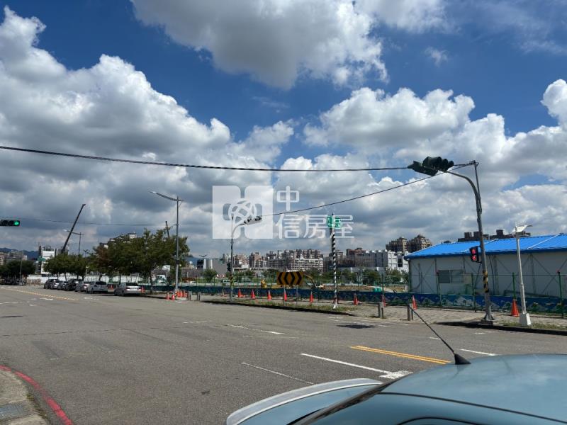 台中十四期重劃區學區建地房屋室內格局與周邊環境