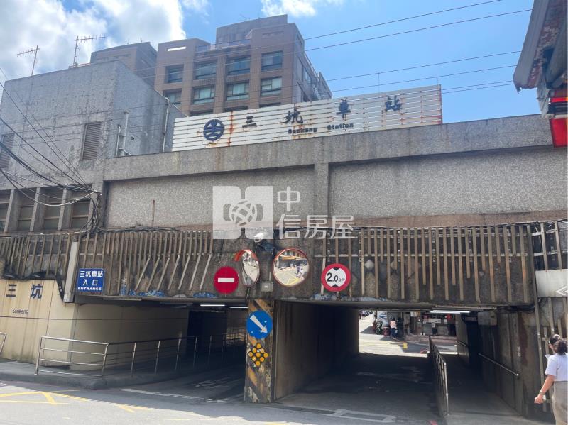 ●三坑火車站旁1樓停車倉庫房屋室內格局與周邊環境