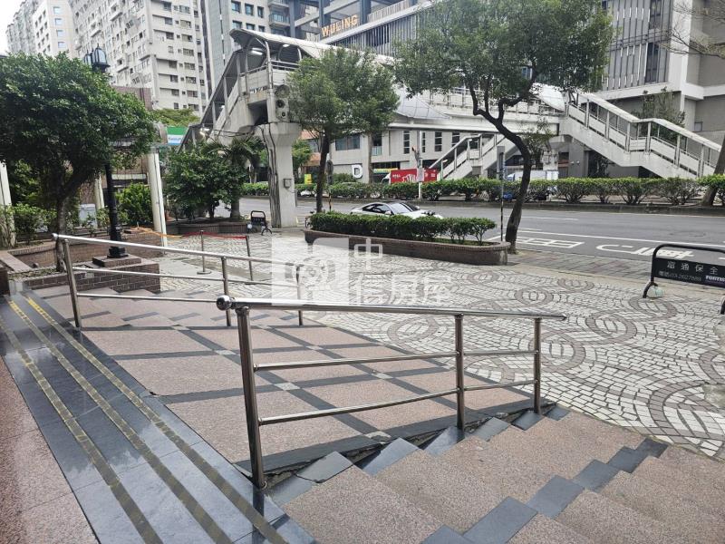 桃園武陵高中店面廠辦房屋室內格局與周邊環境