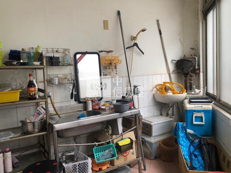 ●廟口仁四路店面房屋室內格局與周邊環境