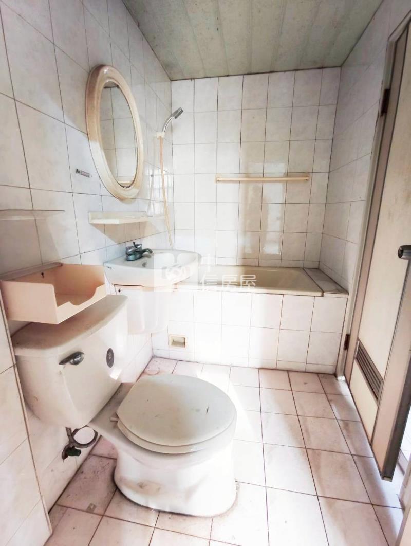 新市近南科6房便宜透天房屋室內格局與周邊環境