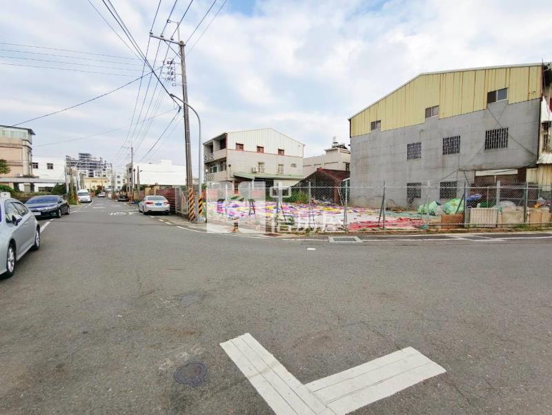 新市近南科6房便宜透天房屋室內格局與周邊環境