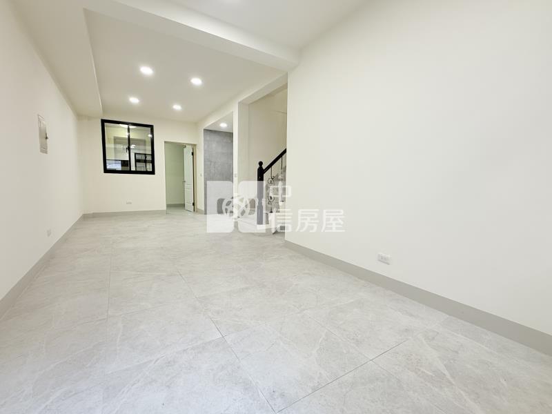 龍潭自由街全新整理美透天房屋室內格局與周邊環境