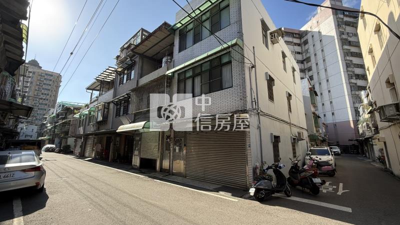 桃園醫院邊間市內停車美透天房屋室內格局與周邊環境