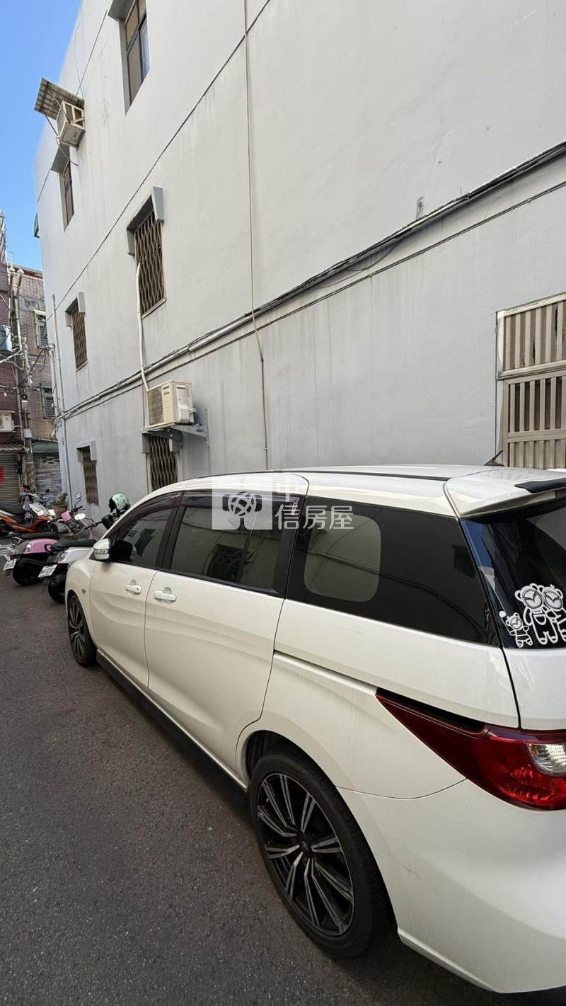 桃園醫院邊間市內停車美透天房屋室內格局與周邊環境