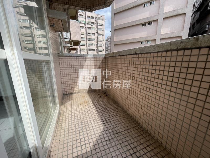 比佛利加州區大3房房屋室內格局與周邊環境