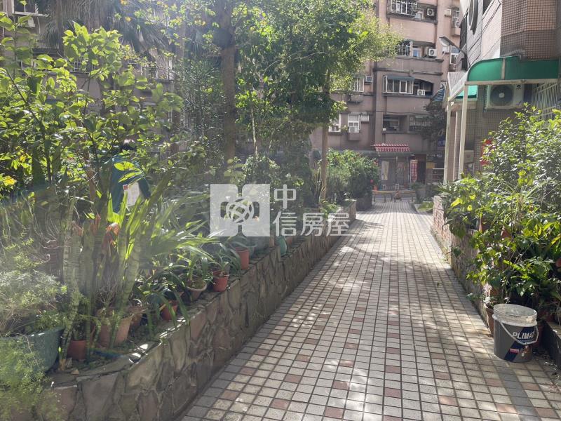 比佛利加州區大3房房屋室內格局與周邊環境