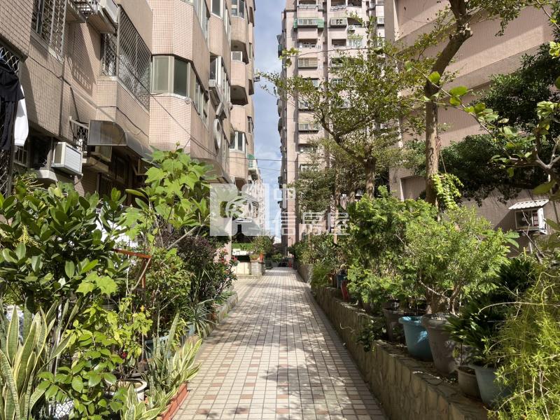 比佛利加州區大3房房屋室內格局與周邊環境