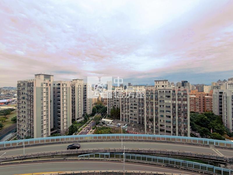 空一景觀三房平車房屋室內格局與周邊環境