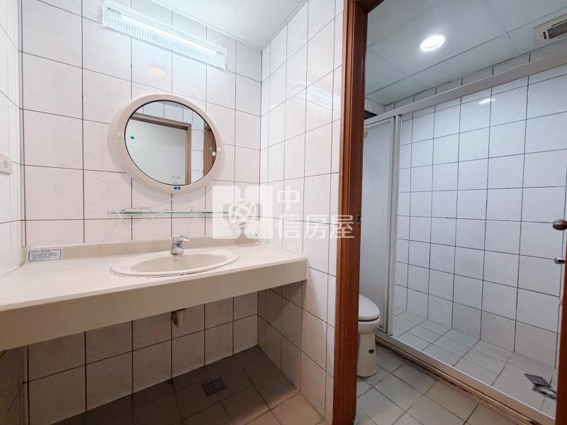 空一景觀三房平車房屋室內格局與周邊環境