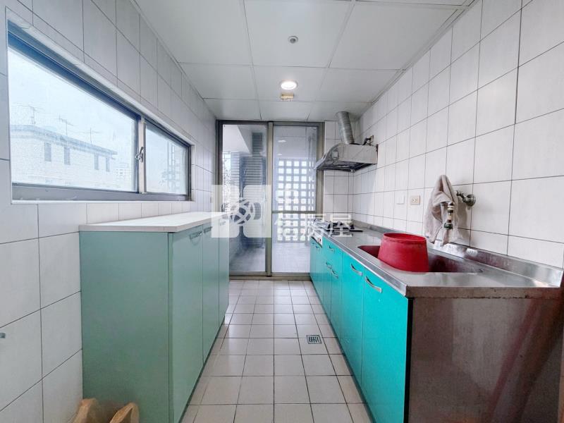 空一景觀三房平車房屋室內格局與周邊環境