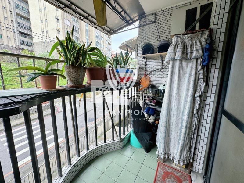 【冠軍】東光路低樓層三房房屋室內格局與周邊環境