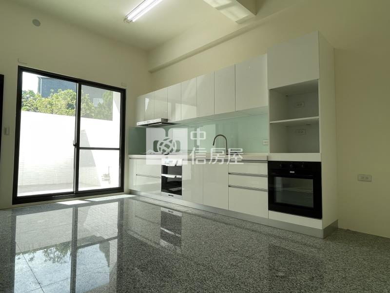 弘富重劃區｜全新電梯別墅｜五大房A6房屋室內格局與周邊環境