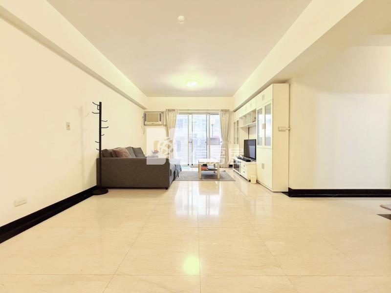 【皇城帝寶】水湳經貿｜文心捷運｜文華高中｜大四房平車房屋室內格局與周邊環境