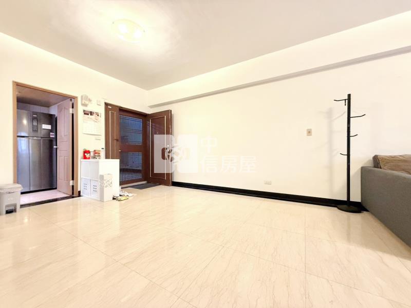 【皇城帝寶】水湳經貿｜文心捷運｜文華高中｜大四房平車房屋室內格局與周邊環境