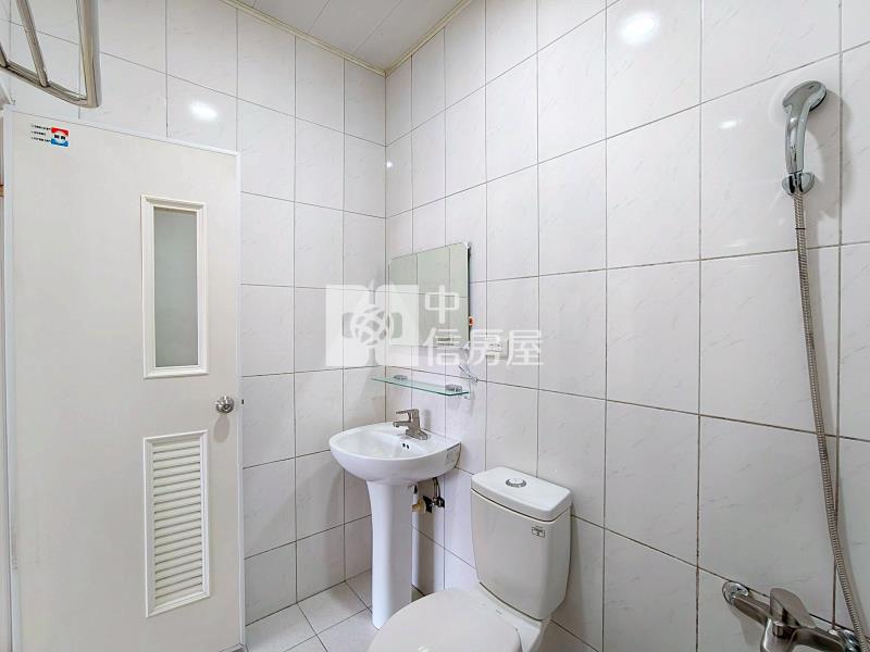 我愛龍邦超大露臺三房平車好宅房屋室內格局與周邊環境