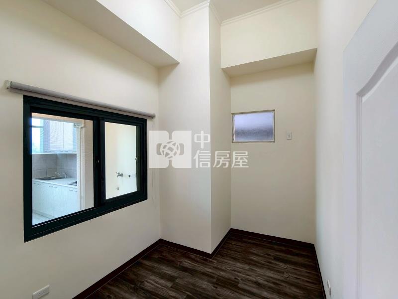 我愛龍邦超大露臺三房平車好宅房屋室內格局與周邊環境