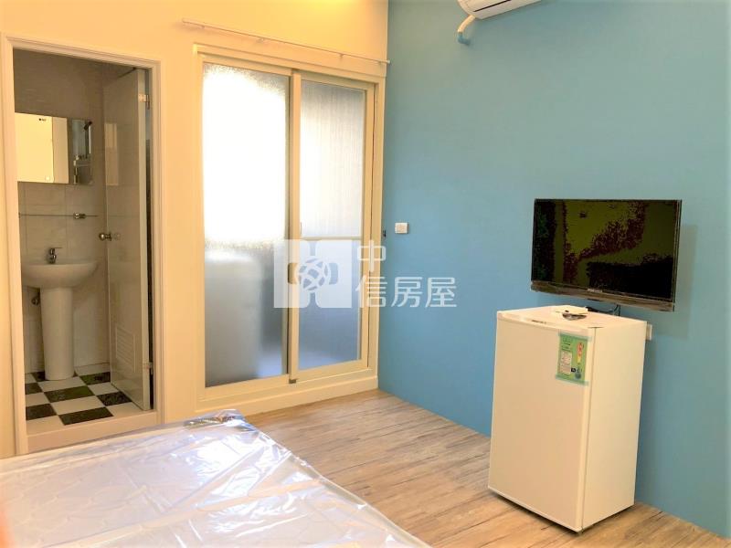 一中金雞母-雙併大面寬店面-電梯30間陽台套房-年淨收650萬-投報超漂亮房屋室內格局與周邊環境