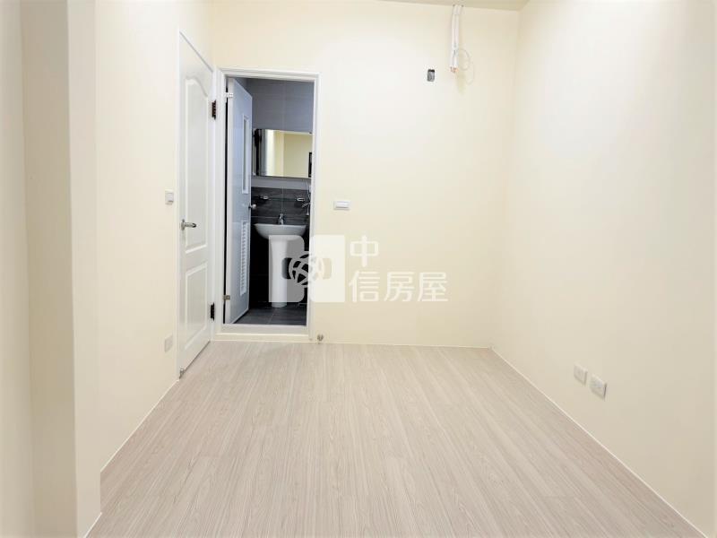 簡約白宅｜3房雙主臥｜門前大車位房屋室內格局與周邊環境