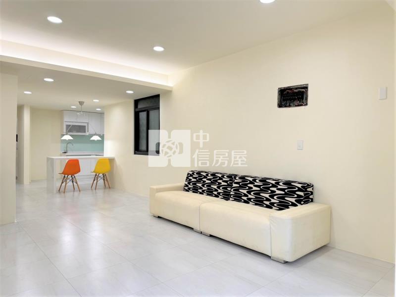 簡約白宅｜3房雙主臥｜門前大車位房屋室內格局與周邊環境