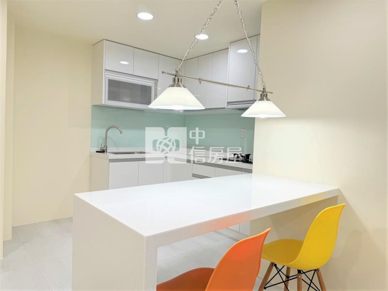 簡約白宅｜3房雙主臥｜門前大車位房屋室內格局與周邊環境