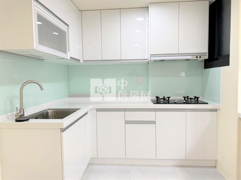 簡約白宅｜3房雙主臥｜門前大車位房屋室內格局與周邊環境