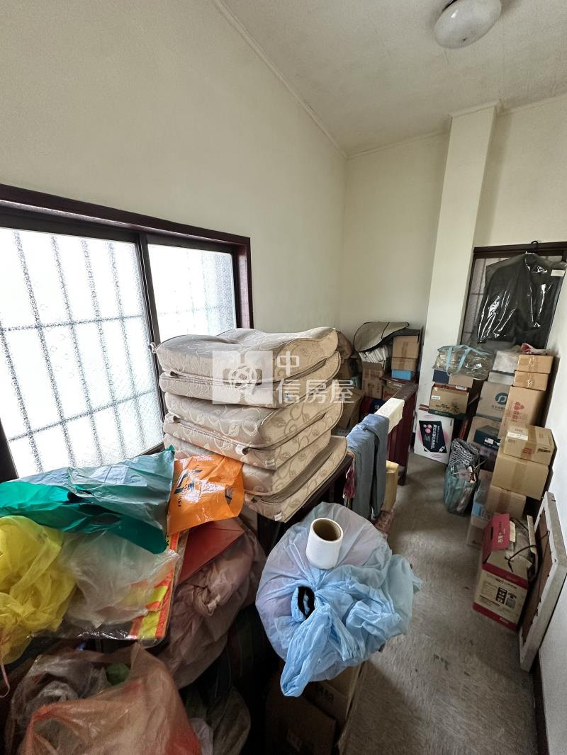 中央公園水湳市場小透天房屋室內格局與周邊環境