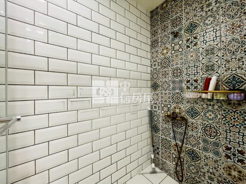 【崇德哈哇e】14期旁｜新漢神商圈｜美別墅｜可停雙車房屋室內格局與周邊環境