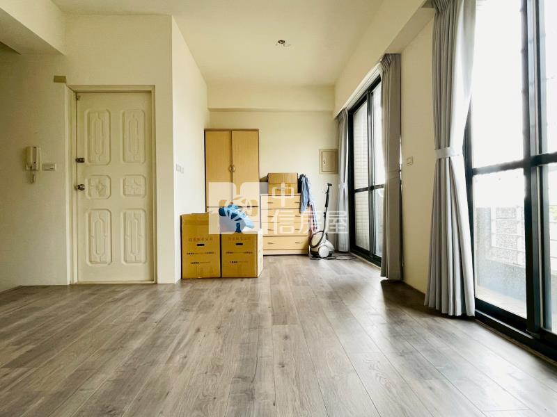 【崇德哈哇e】14期旁｜新漢神商圈｜美別墅｜可停雙車房屋室內格局與周邊環境