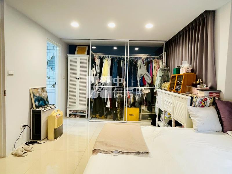 【崇德哈哇e】14期旁｜新漢神商圈｜美別墅｜可停雙車房屋室內格局與周邊環境