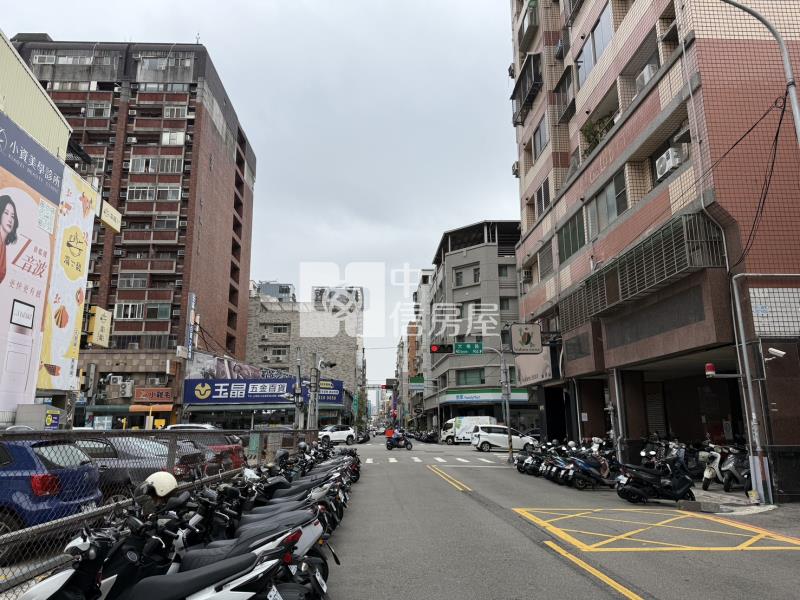 大業國中3房捷運宅房屋室內格局與周邊環境